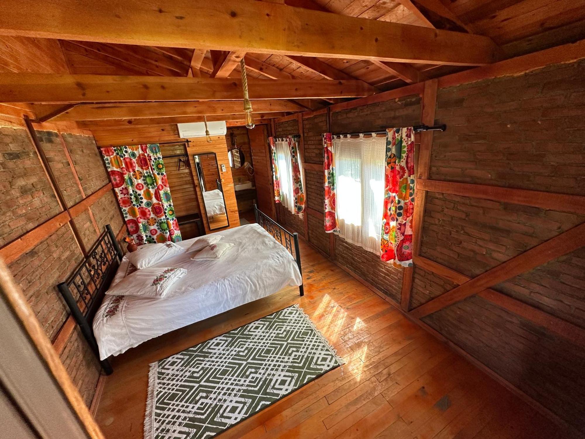 Otantik Tas Ev Bed & Breakfast Dalaman Ngoại thất bức ảnh