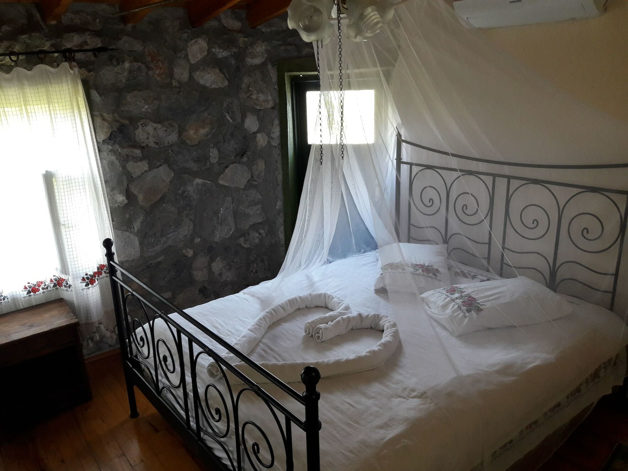 Otantik Tas Ev Bed & Breakfast Dalaman Ngoại thất bức ảnh